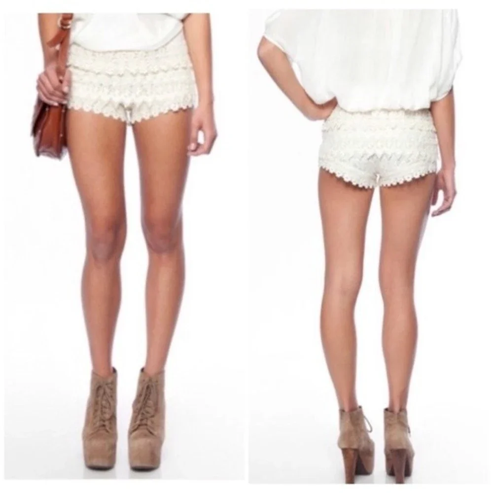 San Souci Ivory Lace Shorts Large New - Picture 2 of 16